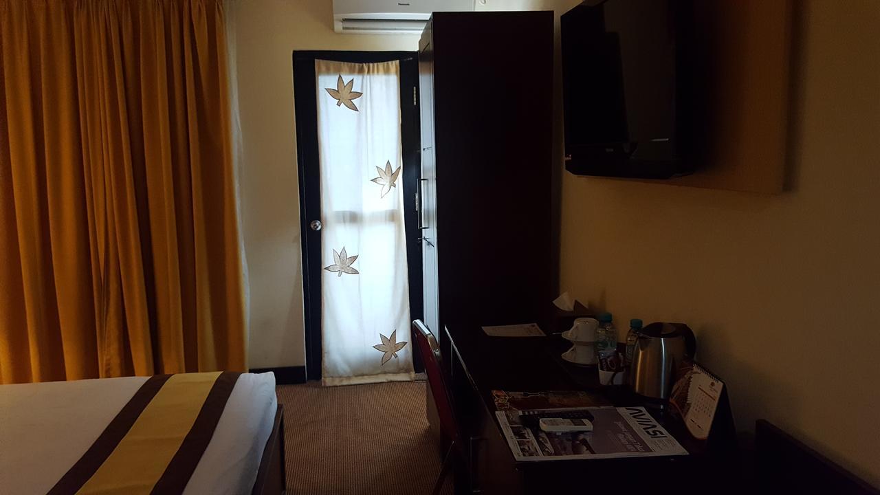 Grand Tembaga Hotel Тіміка Екстер'єр фото